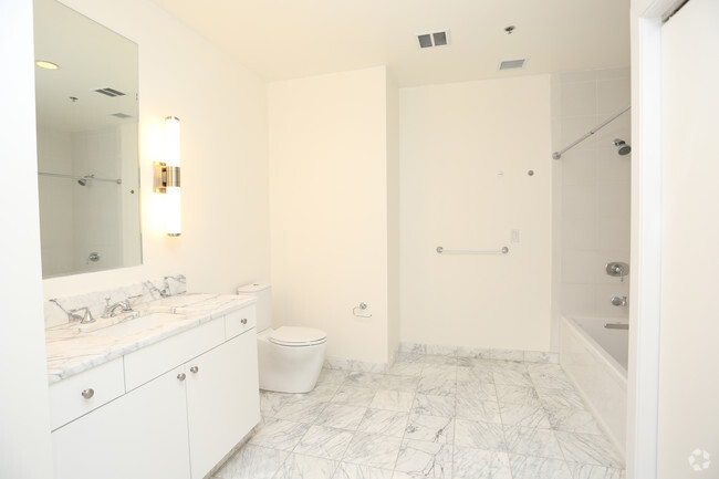 Bathroom - Deys Plaza Apartments