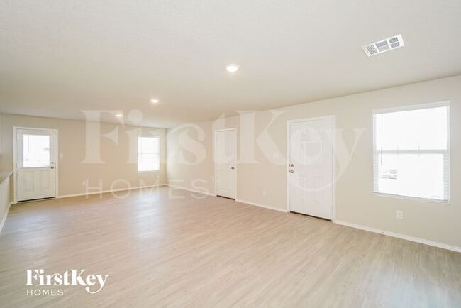 Building Photo - 10715 Prusiner Dr