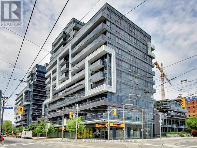 Building Photo - 1030 King St W