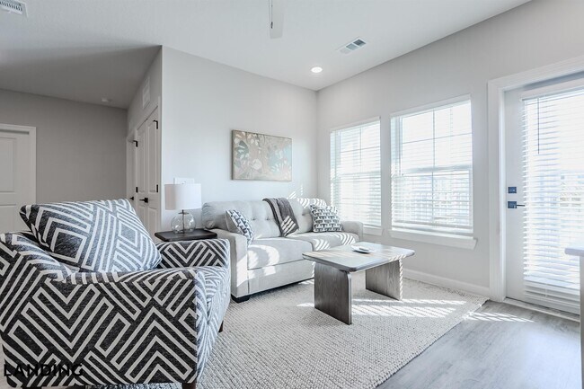 Foto del edificio - 5001 Willowgate Loop
