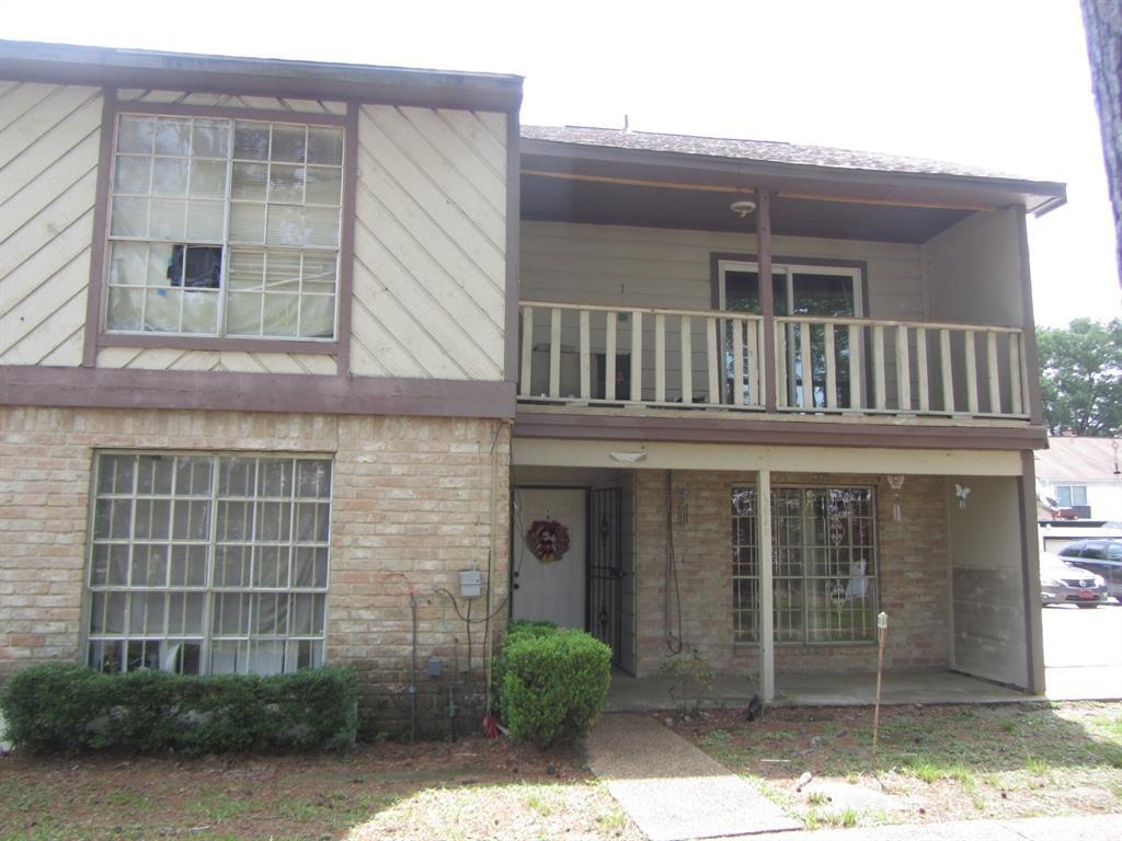 Primary Photo - 12419 W Village Dr