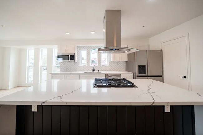 Foto del edificio - 4586 Hamilton St