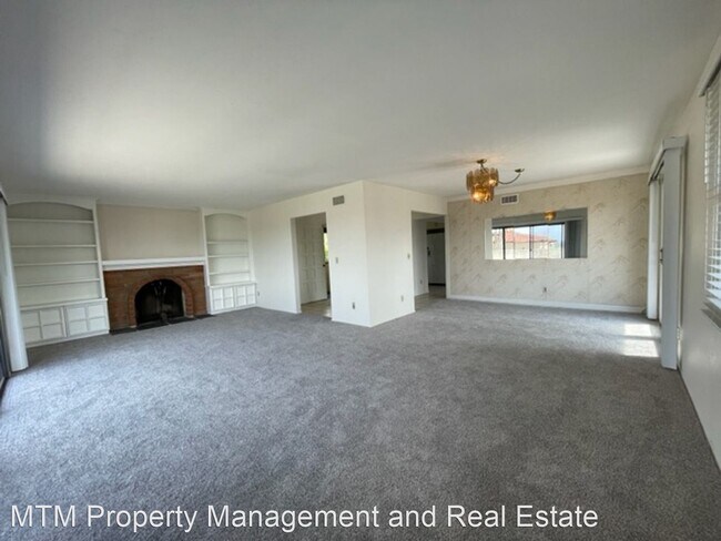 Building Photo - 4 br, 2 bath House - 2831 LLoyd St.