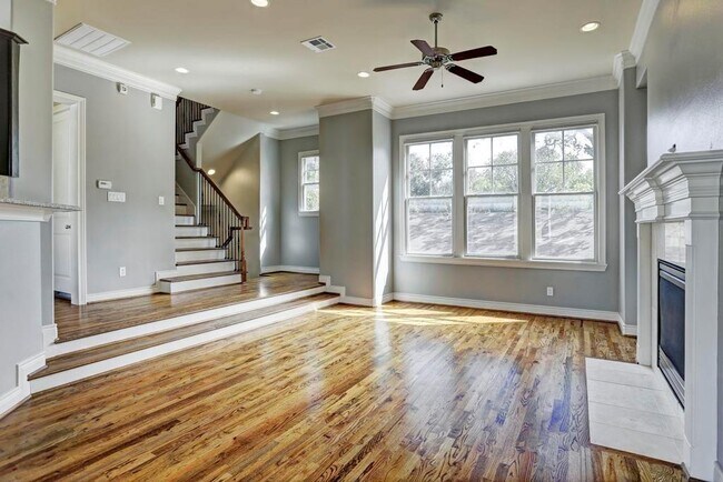 Foto del edificio - 539 W 25th St