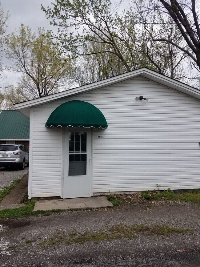 Front Entrance - 403 N Main St