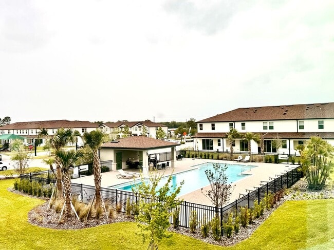 Building Photo - New Townhome for Rent