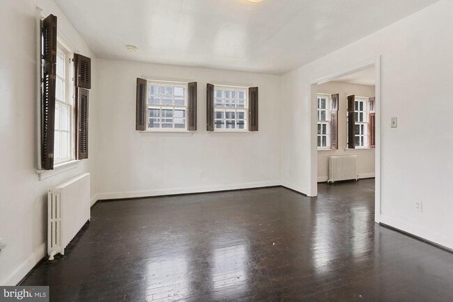 Building Photo - 1300 N Hudson St