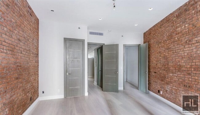 Building Photo - Bowery