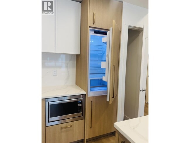 Building Photo - 375 Clayton St