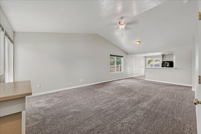 Building Photo - Charming 3-Bedroom Home with Fenced Yard in the Heart of Meridian