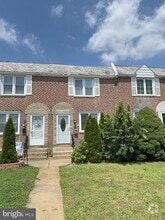 Building Photo - 5211 N Springfield Rd