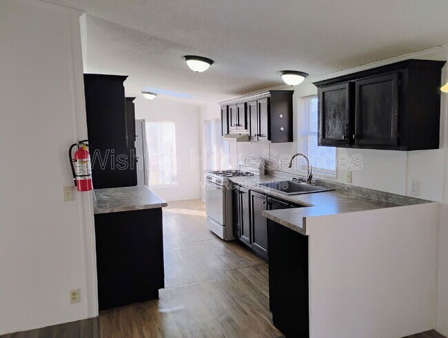 Foto del edificio - 120 Evergreen St