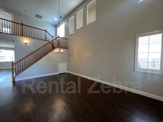 Building Photo - 1478 Trellis St