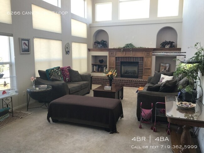 Building Photo - Beautiful 4 bedroom with walk-out basement!