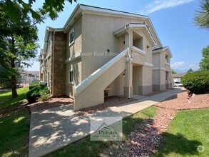 Building Photo - 3645 Strawberry Field Grove