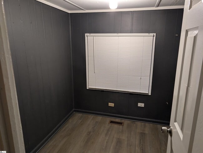 Foto del edificio - 2743 E Tyger Bridge Rd