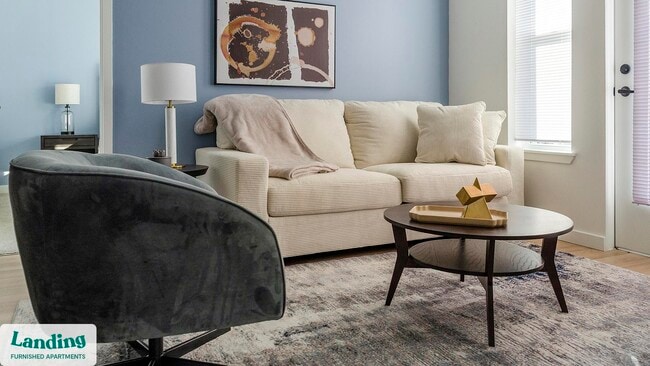 Building Photo - 650 N Main St