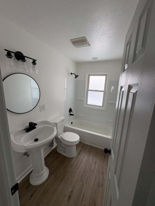 Foto del edificio - 5324 Kohout St