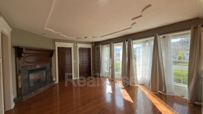 Foto del edificio - 501 NE Broadway St