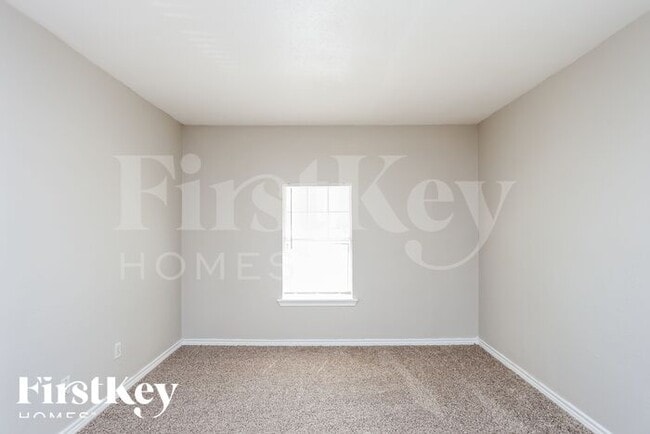 Building Photo - 4123 Vanette Ln