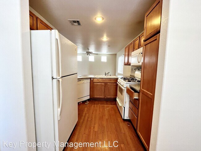 Building Photo - 2 br, 2.5 bath House - 10435 Fancy Fern St