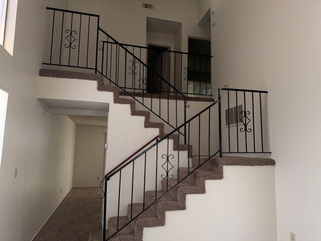 Building Photo - 7735 Las Lilas Ct