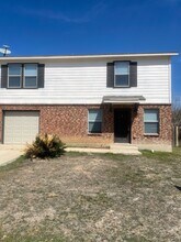 Building Photo - 620 Northgap Dr