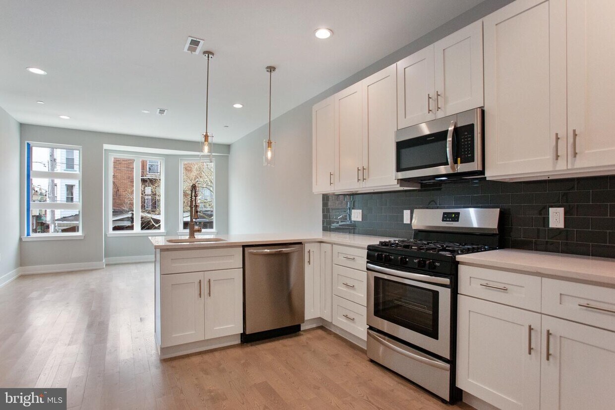 Foto principal - 2521 Cecil B. Moore Ave