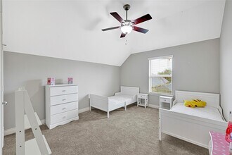 Building Photo - 29030 Davenport Dr