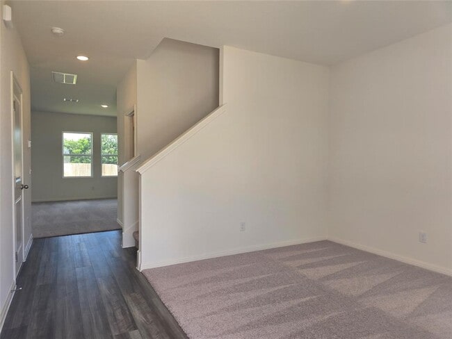 Foto del edificio - 319 Stonebrook Dr