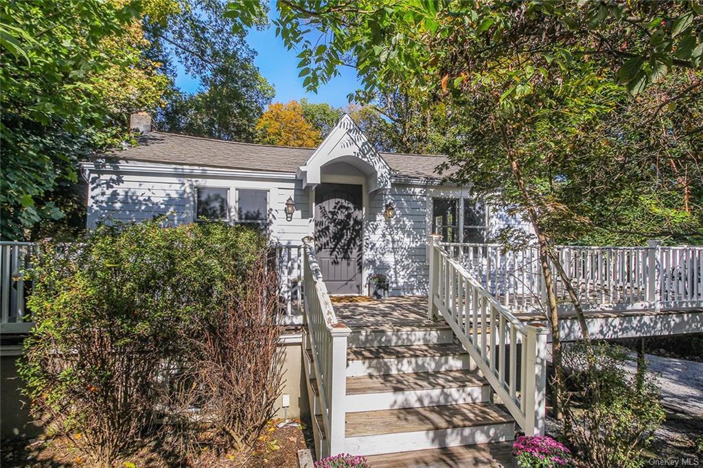 Primary Photo - 72 Whippoorwill Rd