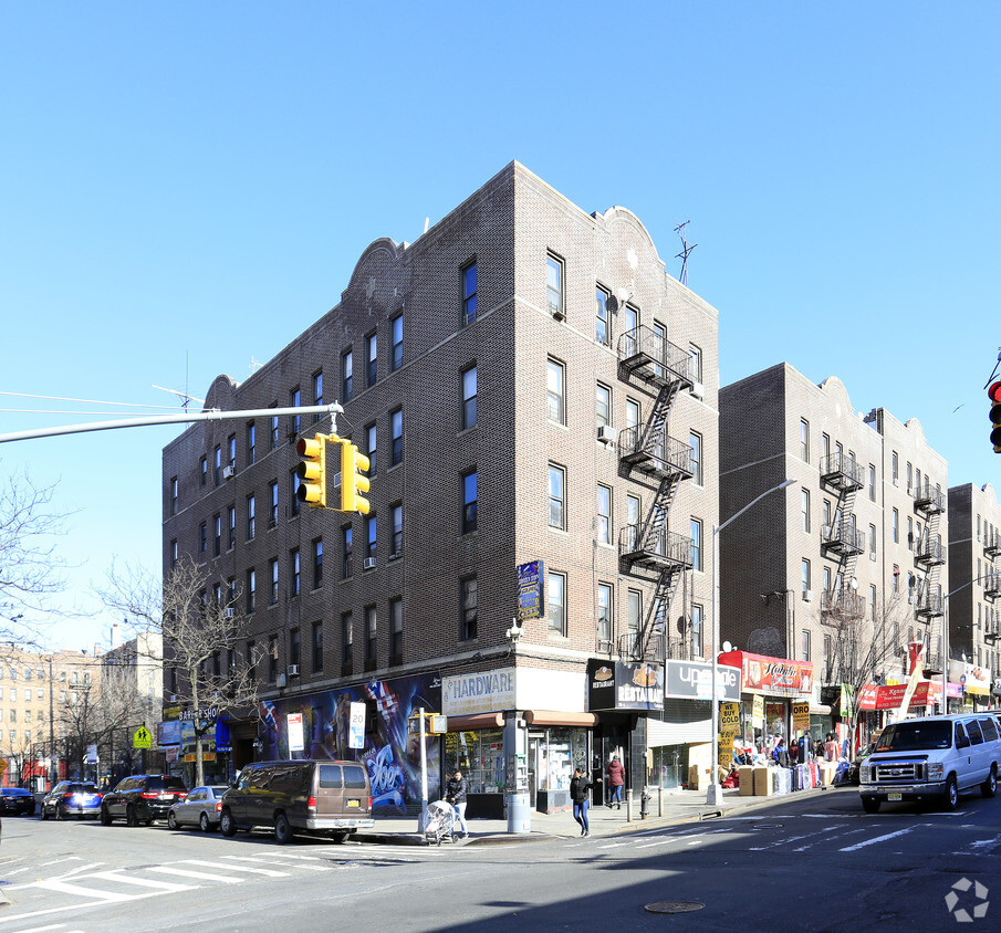 Foto principal - 25-37 E 170th St