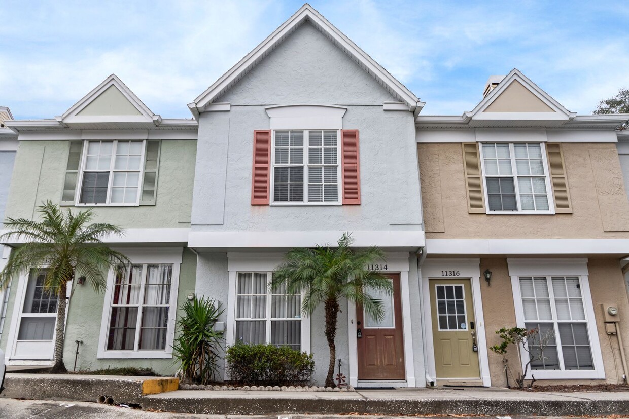 Primary Photo - 2 Bed / 2.5 Bath Temple Terrace Townhouse ...