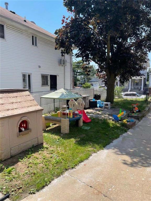 Foto del edificio - 37 Windom Ave