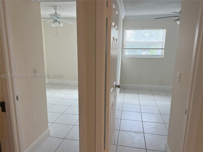 Foto del edificio - 3750 NW 115th Way