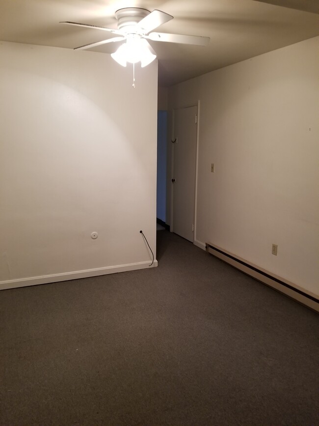 Living Room - 4611 Division Hwy