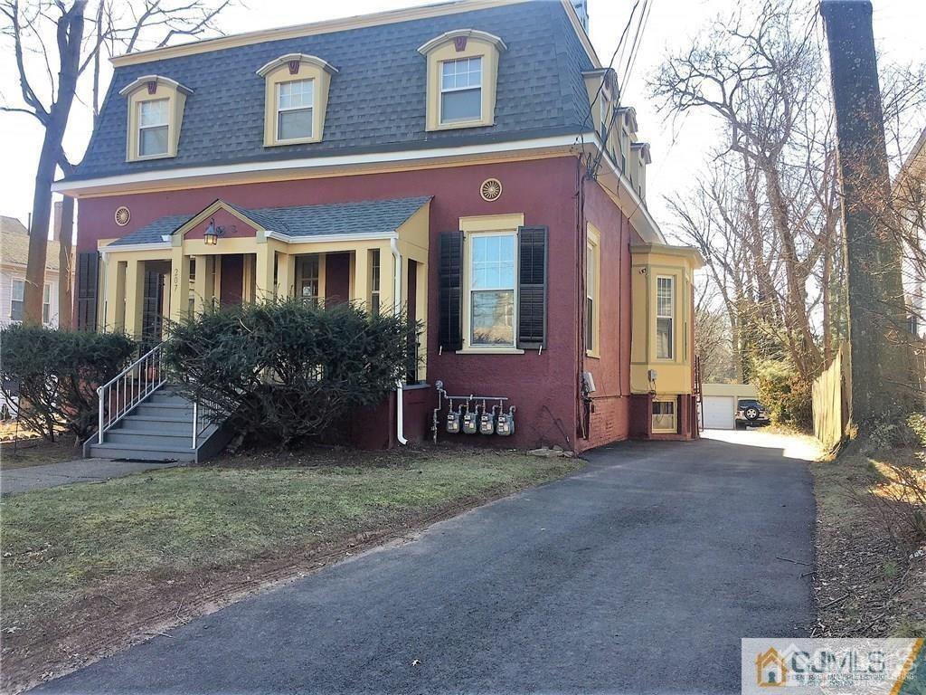 Primary Photo - 207 Woodbridge Ave