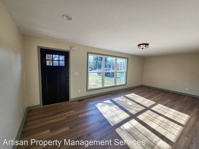 Foto del edificio - 3 br, 2 bath House - 226 Derby Ln.