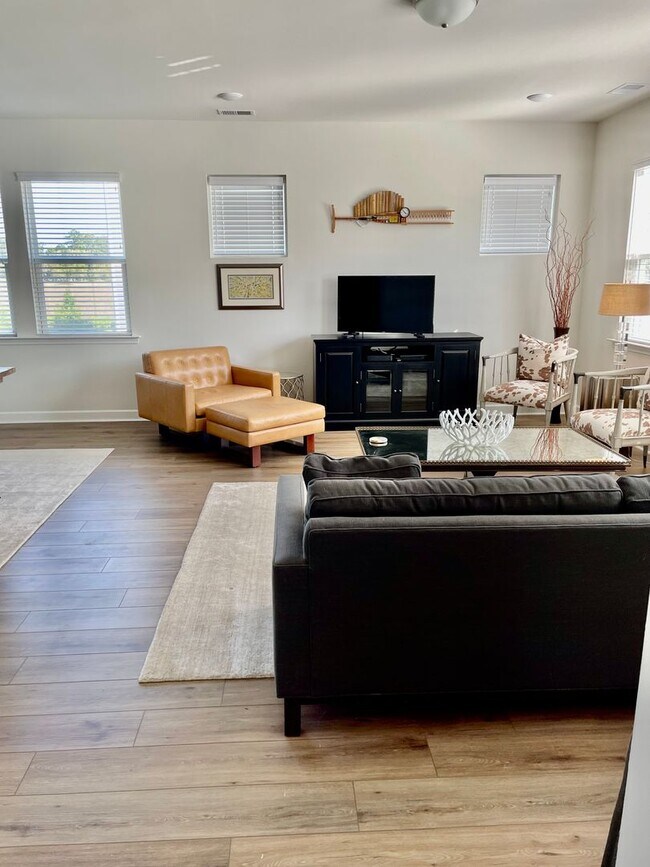 Foto del edificio - Spacious Newly Built Townhome in West Ashley