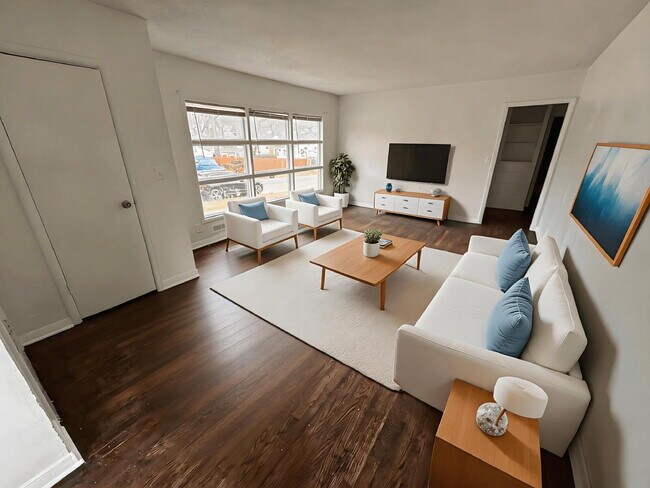 Foto del edificio - **READY NOW** 4 Bedroom/2 Bath Home In KCMO