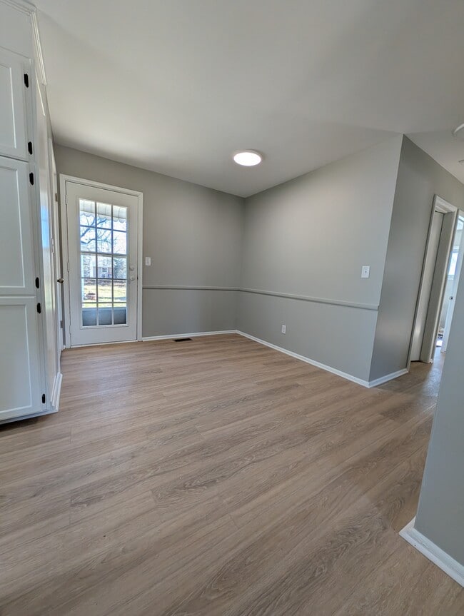Dining room with access to back yard - 1824 Herrick Ave NE