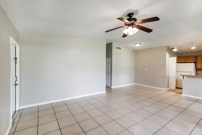 Foto del edificio - 11551 Orange Blossom Ln