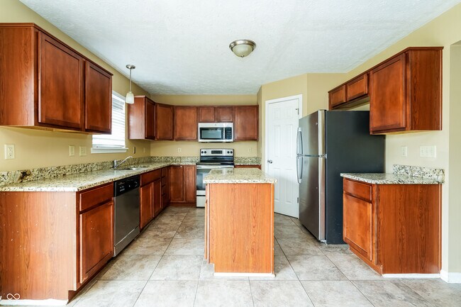 Foto del edificio - 2146 Rosswood Blvd