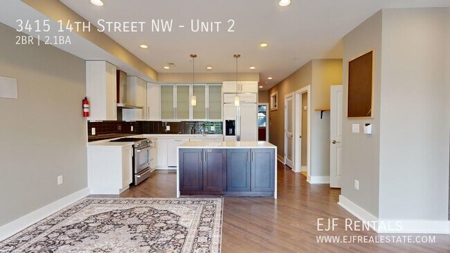 Building Photo - Modern Urban Two Bedroom Condo For Rent-Pe...