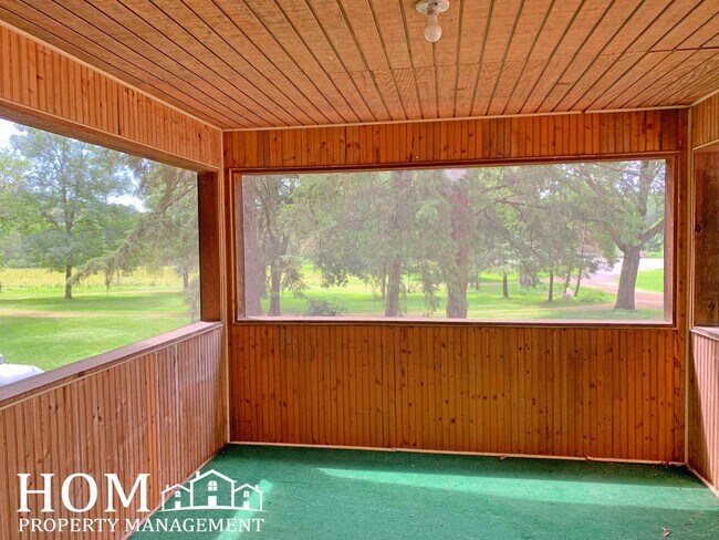 Foto del edificio - 4br/2ba Country House Available 7/1