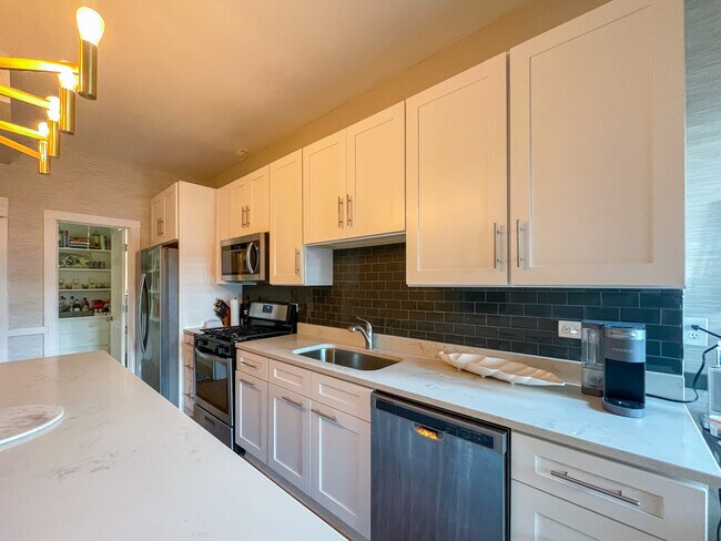 Foto del edificio - 3822 N Lincoln Ave
