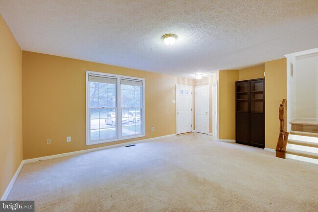 Foto del edificio - 629 Budleigh Cir