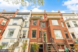 Building Photo - 122 Bryant St NW