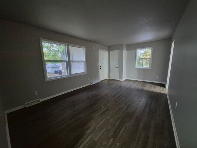 Foto del edificio - 3 Bedroom home with shed on corner lot ava...