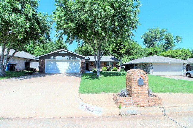 Photo - 3905 Whispering Heights Dr House